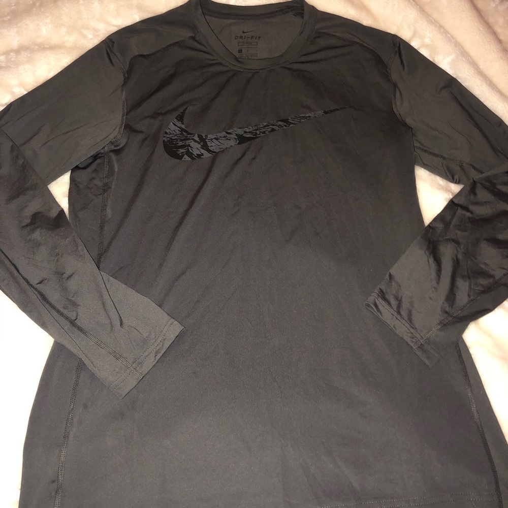 Men’s Nike Dri-fit shirt